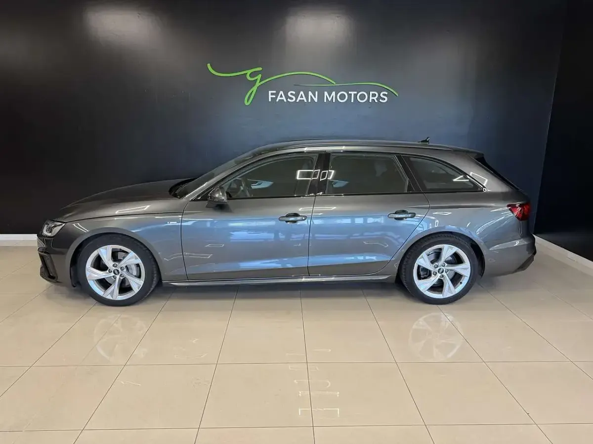 Usata Audi A4 S-Line 204 CV (150 kW) 2023 Grigio daytona Station wagon