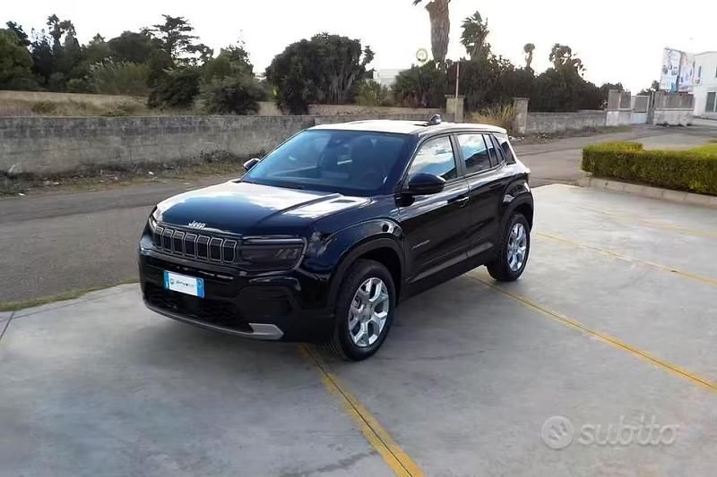 Usata Jeep Avenger Altitude 100 CV (73 kW) 2025 Nero SUV