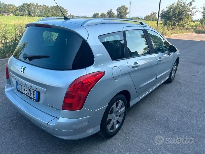 Usata Peugeot 308 Premium 109 CV (80 kW) 2008 Grigio Station wagon