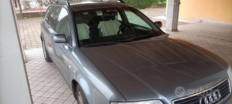Usato 2000 Audi A6 2.5 Diesel 140 CV (2.000 €)