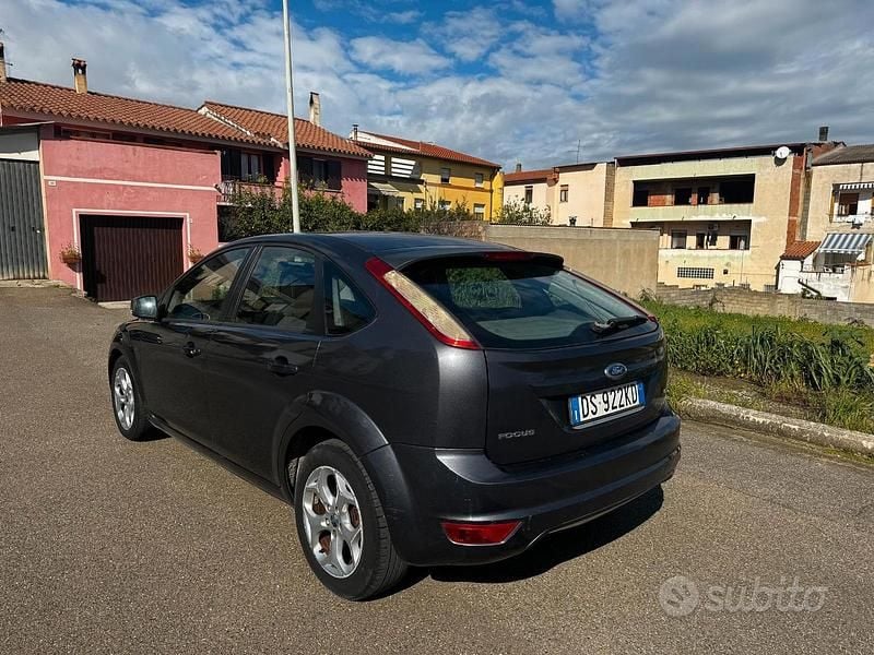 Usata Ford Focus 90 CV (66 kW) 2009 Berlina