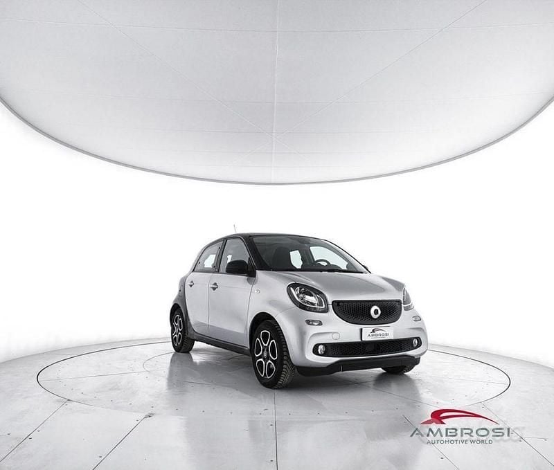Usata Smart ForFour Passion 71 CV (52 kW) 2018 Grigio Utilitaria