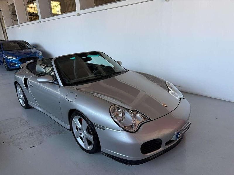 Usata Porsche 911 Turbo Cabriolet 420 CV (308 kW) 2005 Grigio chiaro Cabrio