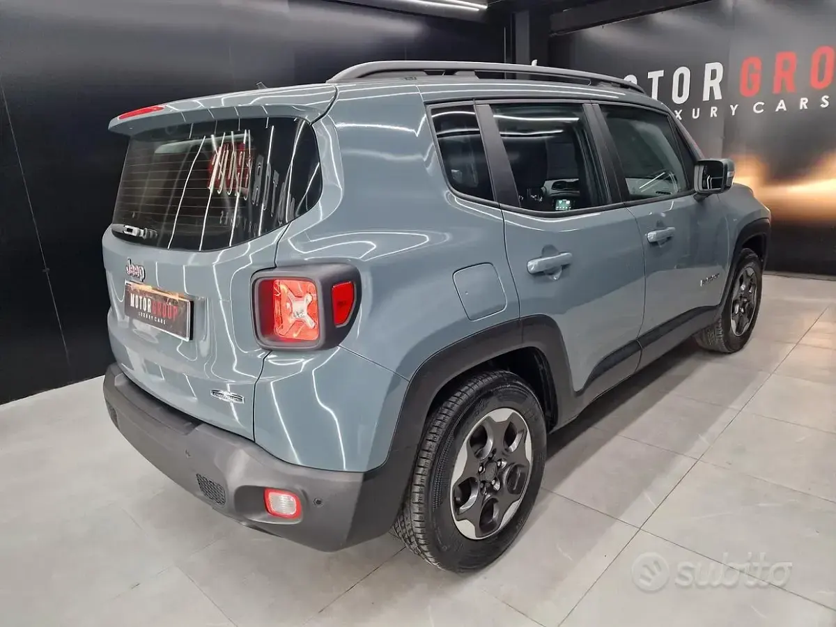 Usata Jeep Renegade 105 CV (77 kW) 2017 Grigio SUV