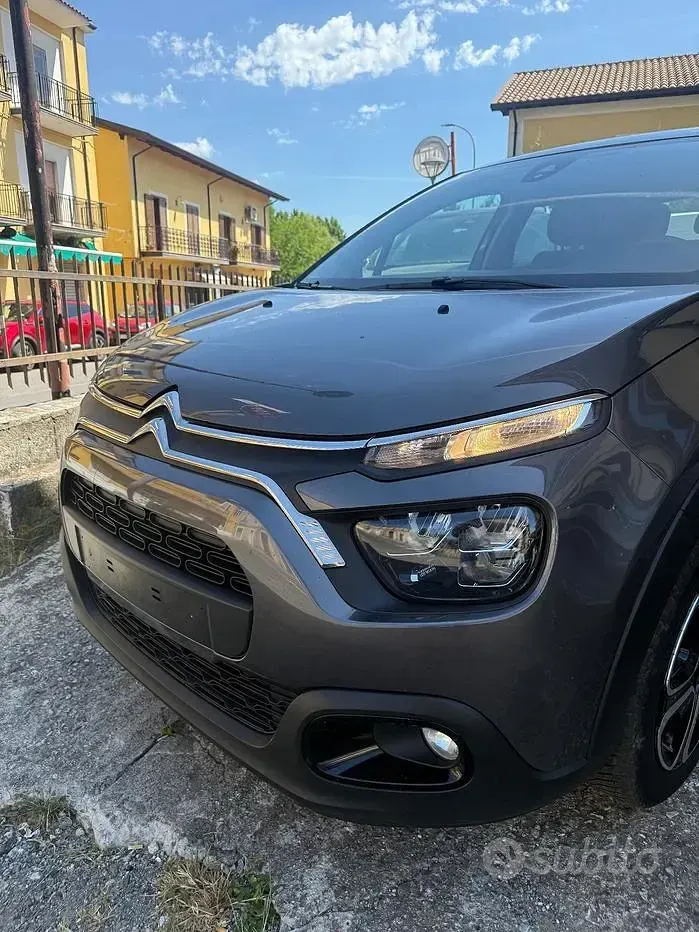 Usata Citroën C3 Feel 102 CV (75 kW) 2022 Grigio Utilitaria