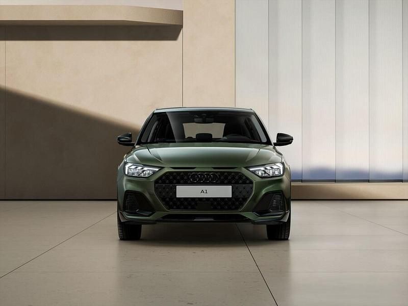 Nuova Audi A1 Design 116 CV (85 kW) 2026 Verde SUV