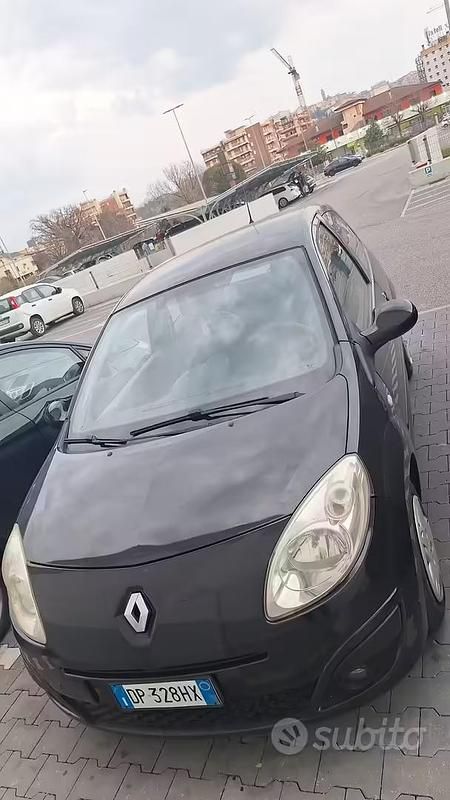 Usata Renault Twingo 65 CV (47 kW) 2008 Nero Utilitaria