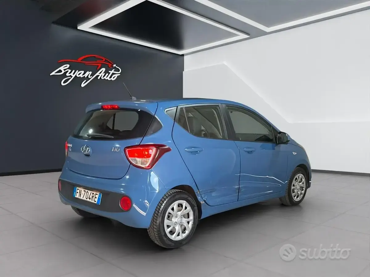 Usata Hyundai i10 67 CV (49 kW) 2018 Bluazzurro Utilitaria
