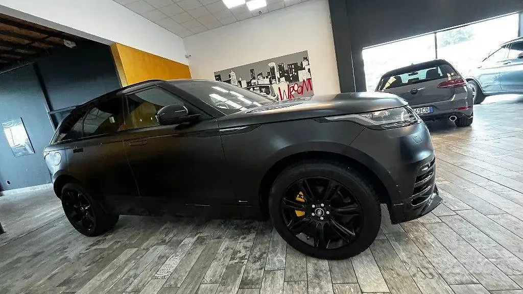 Usata Land Rover Range Rover Velar HSE Dynamic 241 CV (177 kW) 2018 Nero SUV