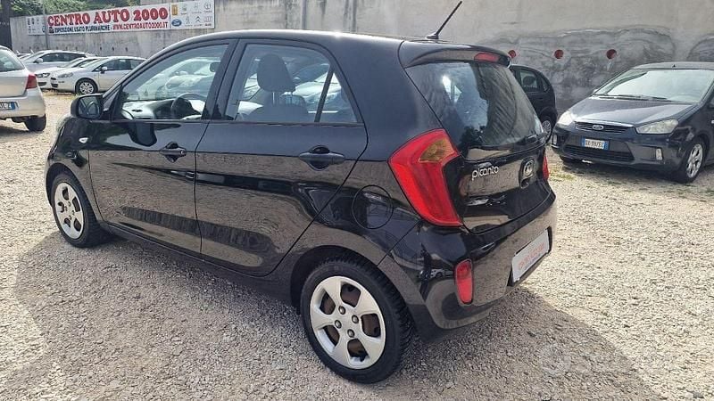 Usata Kia Picanto 66 CV (48 kW) 2016 Nero Utilitaria