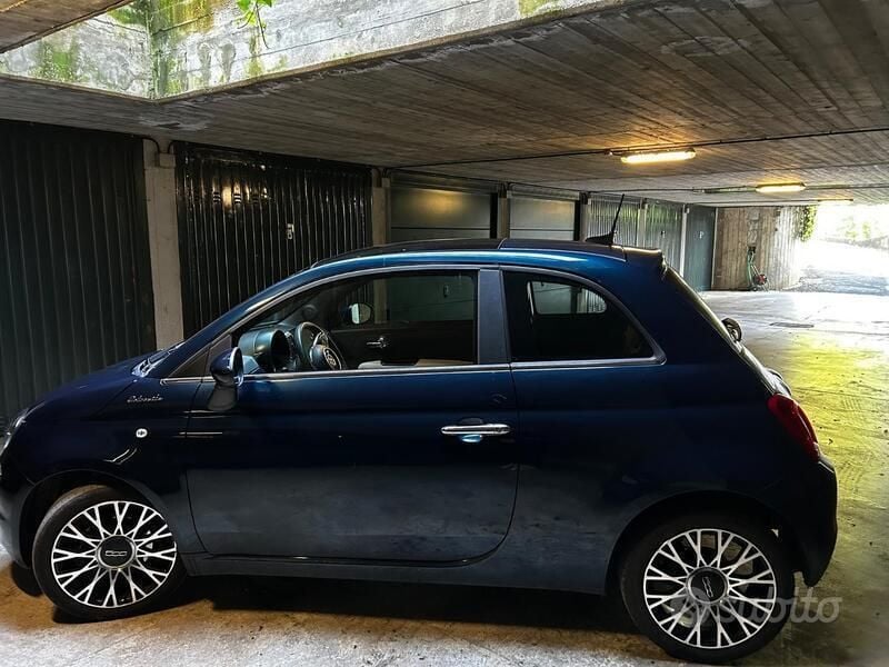 Usata Fiat 500 Dolcevita 69 CV (50 kW) 2021 Blu/azzurro Utilitaria