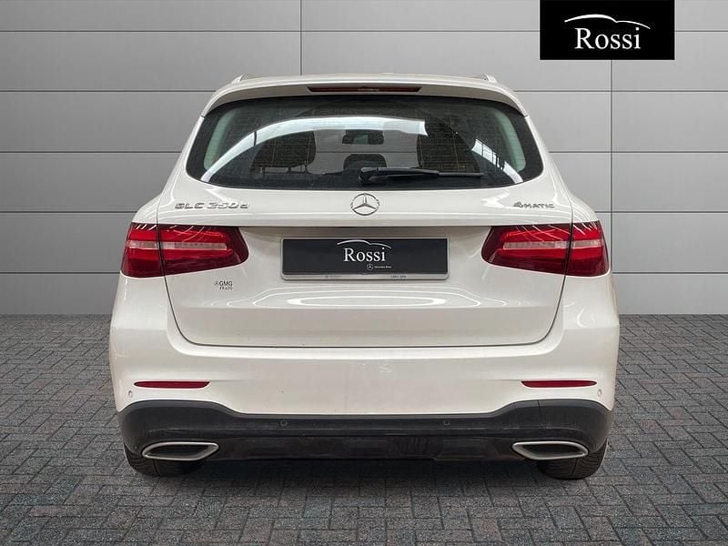 Usata Mercedes GLC250 Premium 204 CV (150 kW) 2017 Grigio chiaro SUV