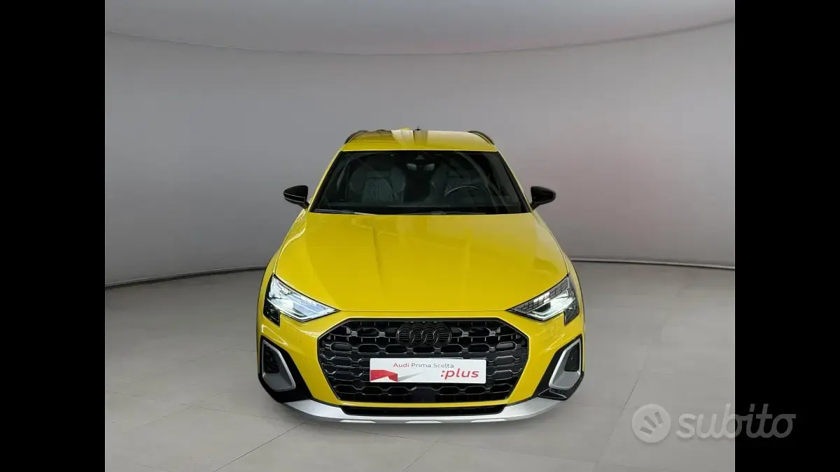 Usata Audi A3 Comfort 150 CV (110 kW) 2024 Giallo pitone metallizzato Berlina