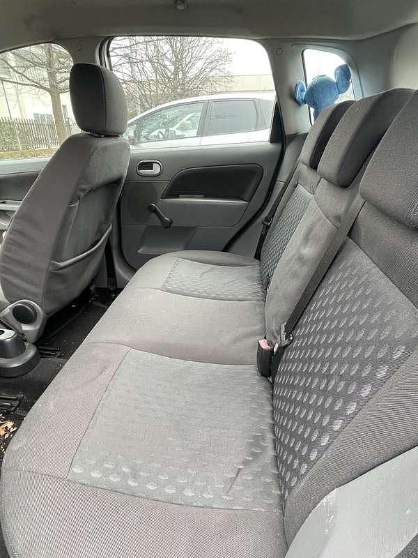 Usata Ford Fiesta Ambiente 75 CV (55 kW) 2002 Utilitaria