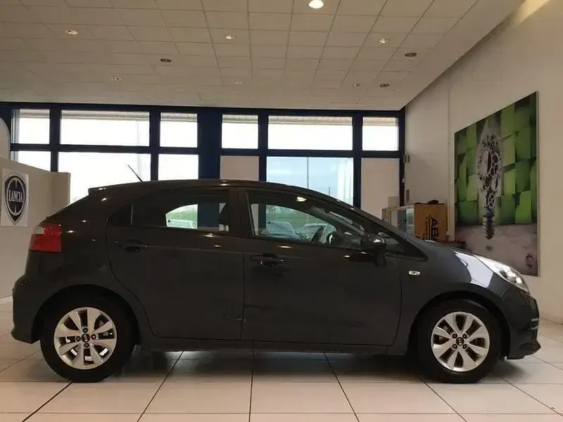 Usata Kia Rio 75 CV (55 kW) 2016 Other Utilitaria