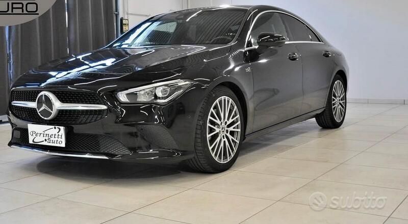 Usata Mercedes CLA200 Business 163 CV (119 kW) 2020 Nero Coupé