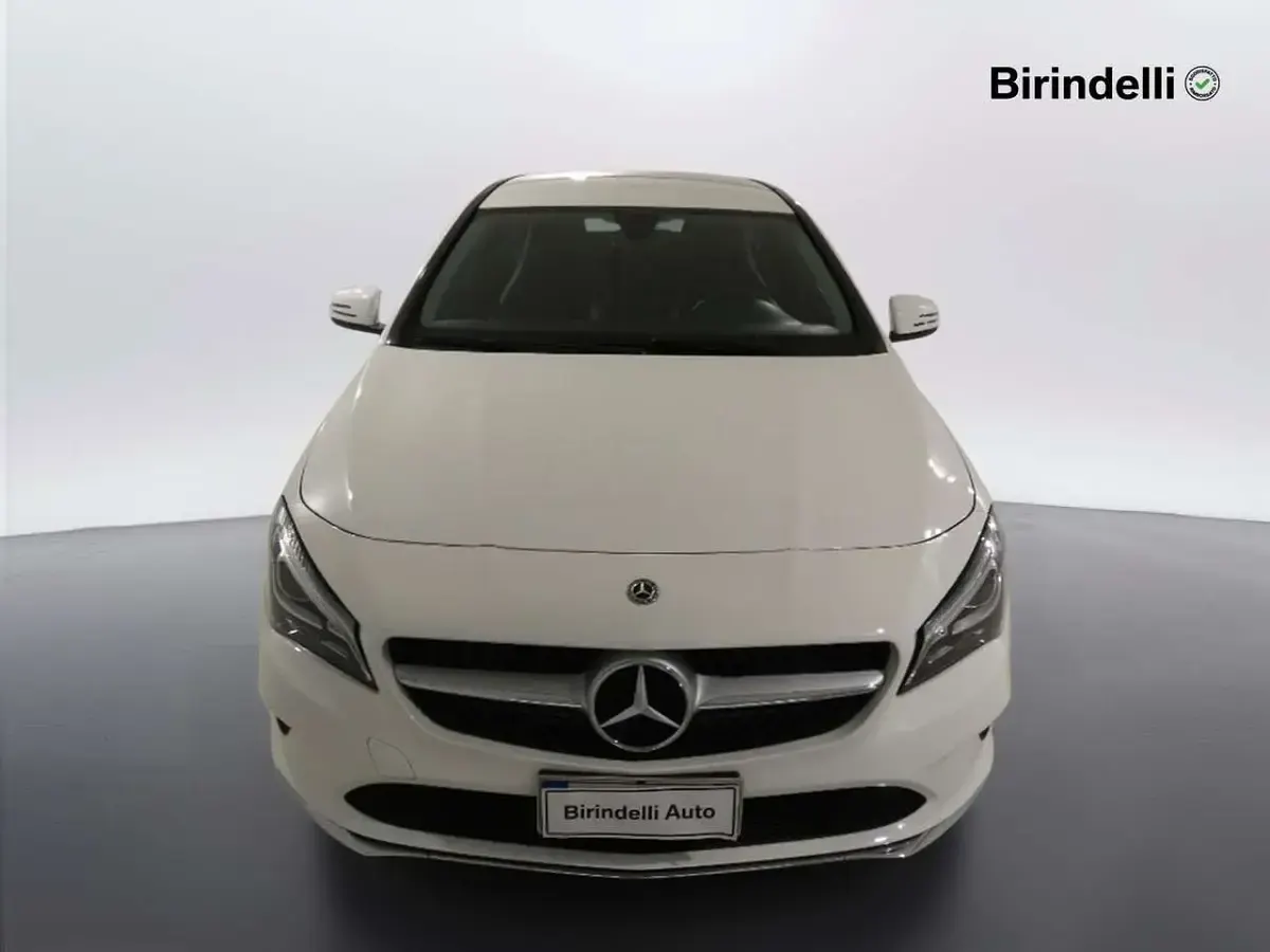 Usata Mercedes CLA200 136 CV (100 kW) 2019 Bianco Coupé