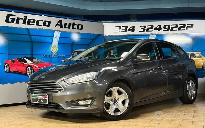 Usata Ford Focus 100 CV (73 kW) 2015 Grigio Berlina