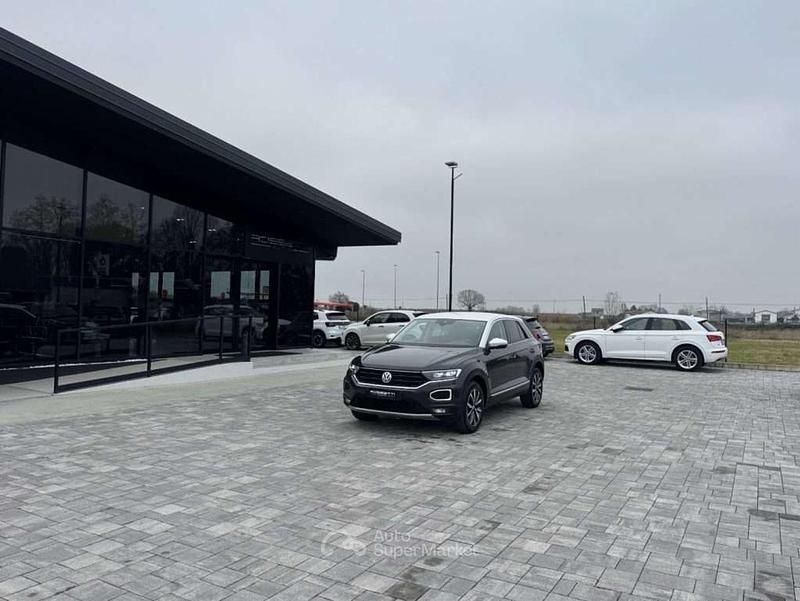 Grigio Usata 2019 VW T-Roc Style SUV | 16.450 € (Ottimo prezzo) - Immagine 1/4