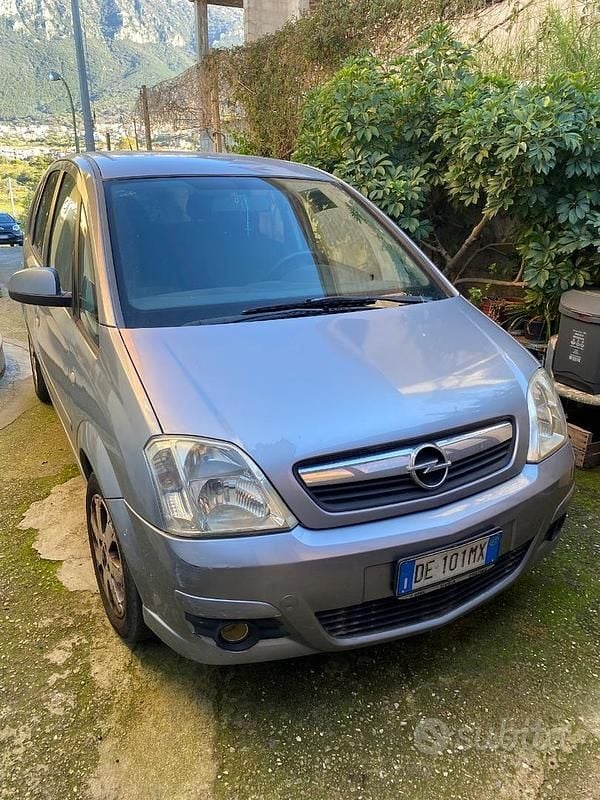 Usata Opel Meriva 2007 Grigio Monovolume