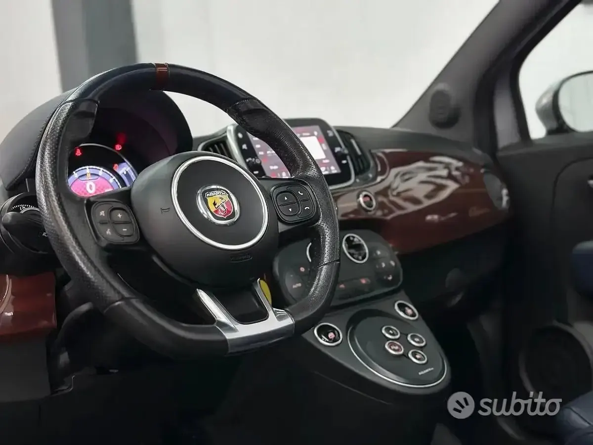 Usata Abarth 695C 180 CV (132 kW) 2018 Cabrio