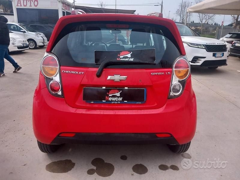 Usata Chevrolet Spark LS 67 CV (49 kW) 2010 Rosso Utilitaria