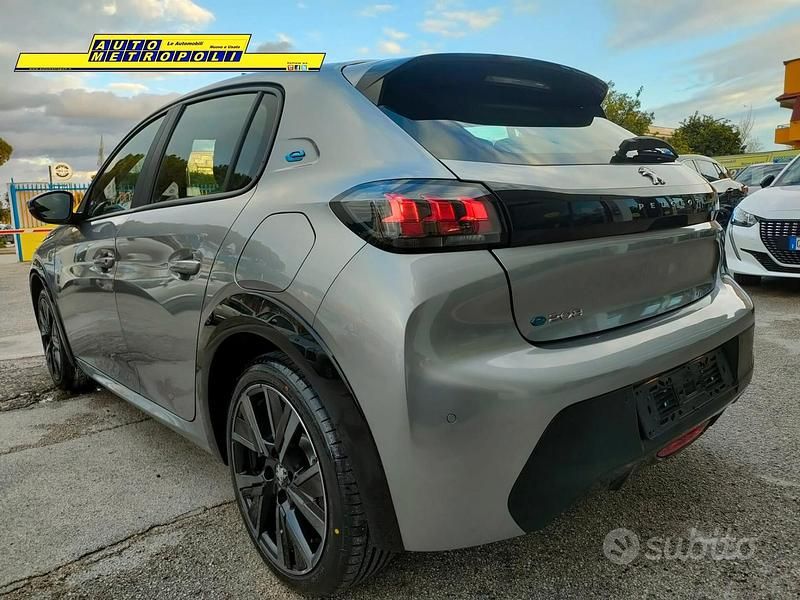 Usata Peugeot 208 Active 100 kW (136 CV) 2020 Grigio Utilitaria