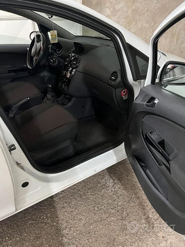 Usata Opel Corsa 95 CV (69 kW) 2014 Bianco Utilitaria