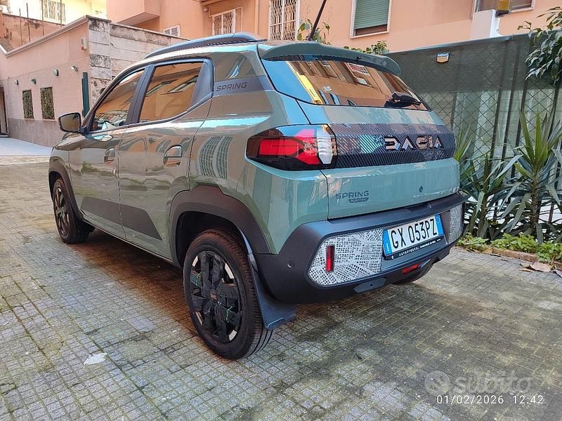 Usata Dacia Spring Extreme 47 kW (65 CV) 2024 Verde Utilitaria