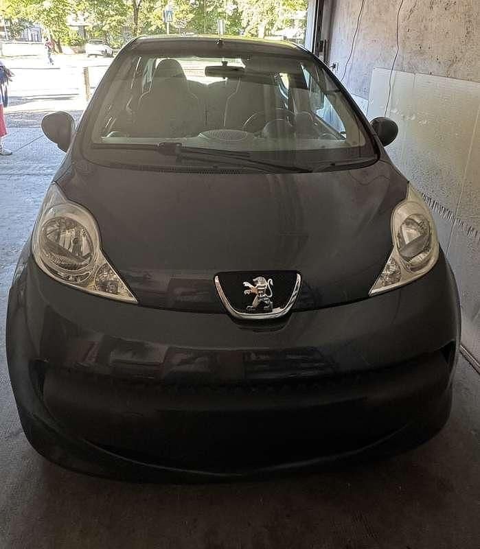 Usata 2006 Peugeot 107 Due volumi | 1900 € (Super prezzo) - Immagine 1/4