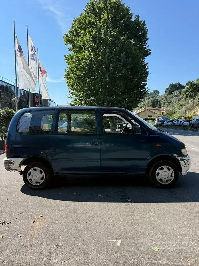 Usata Nissan Serena 75 CV (55 kW) 2000 Bluazzurro Monovolume
