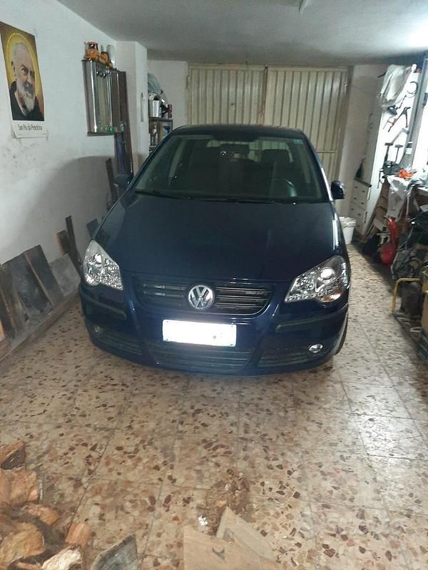 Usata VW Polo 75 CV (55 kW) 2005 Blu Utilitaria