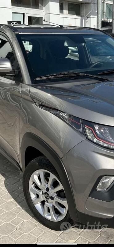 Usata 2018 Mahindra KUV100 Due volumi | 7000 € - Immagine 1/4