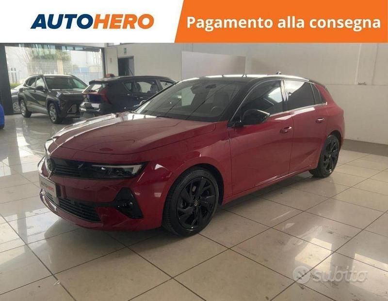 Rosso Usata 2024 Opel Astra Tre volumi | 19.799 € (Super prezzo) - Immagine 1/4