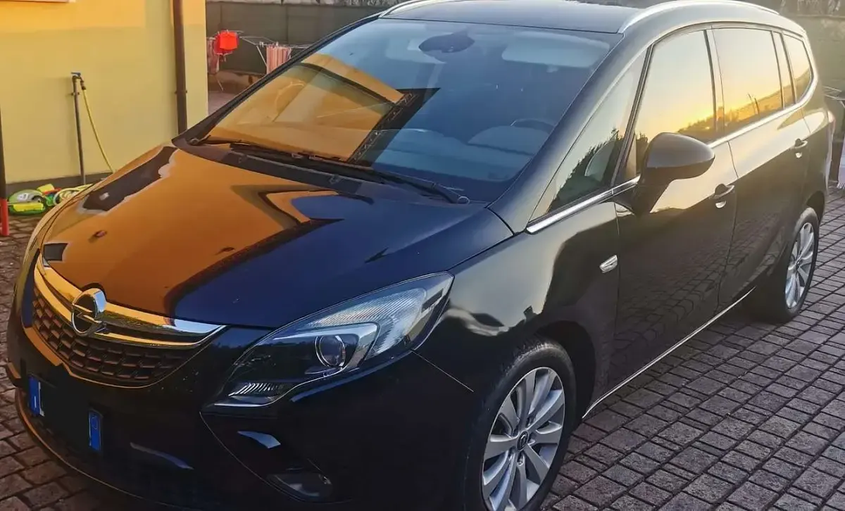 Usata Opel Zafira Tourer Cosmo 150 CV (110 kW) 2013 Monovolume
