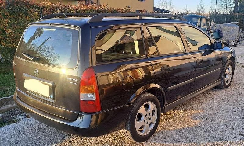 Usata Opel Astra 125 CV (91 kW) 2001 Station wagon
