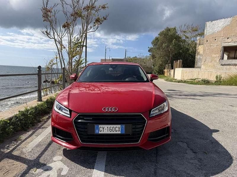 Usata Audi TT Ambiente 230 CV (169 kW) 2015 Rosso Coupé
