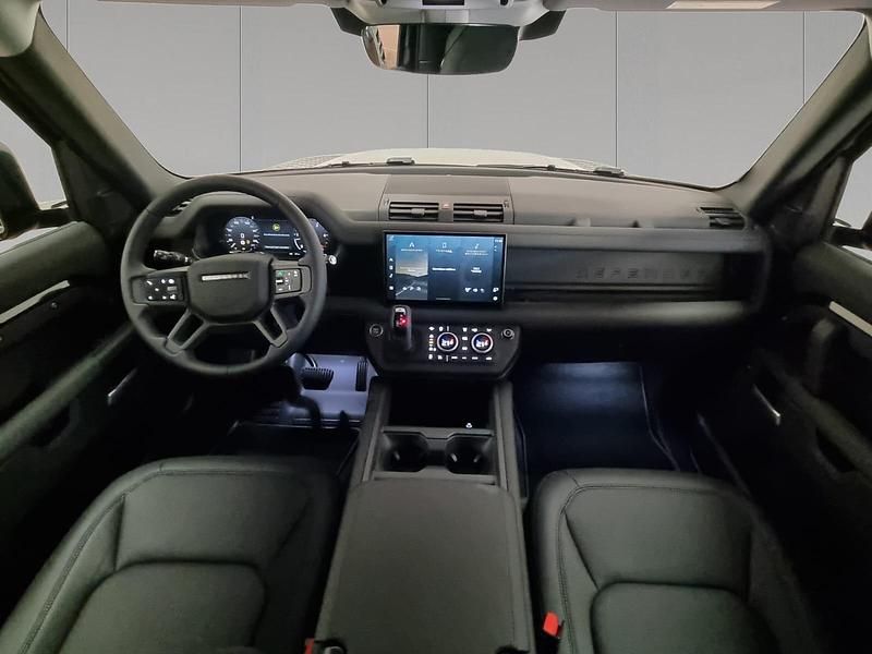 Nuova Land Rover Defender SE Dynamic 200 CV (147 kW) 2026 Santorini black SUV