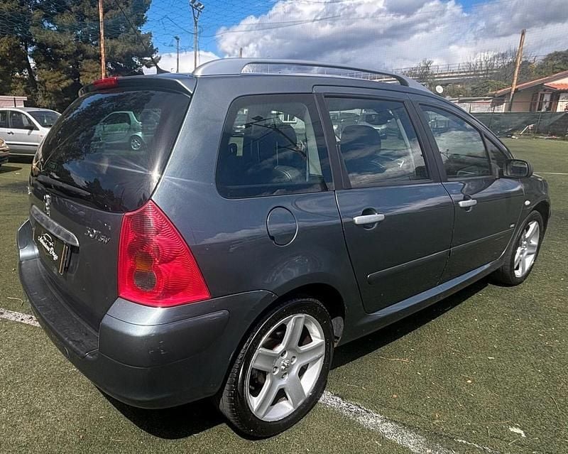Usata Peugeot 307 135 CV (99 kW) 2005 Grigio Station wagon