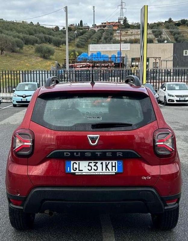 Usata Dacia Duster Comfort 91 CV (66 kW) 2022 Rosso SUV