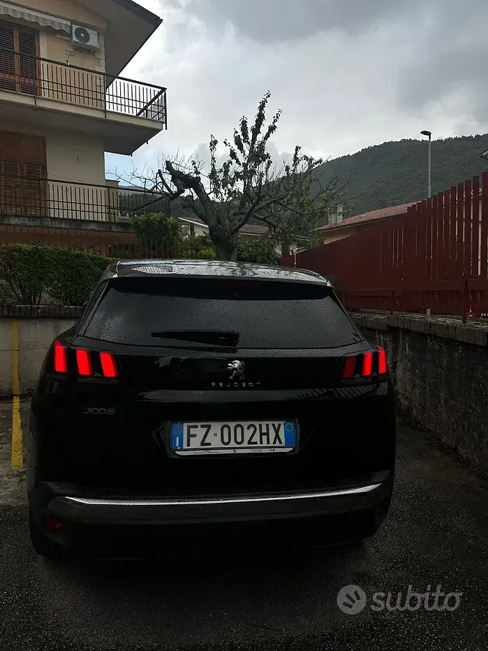 Usata Peugeot 3008 131 CV (96 kW) 2019 Nero SUV
