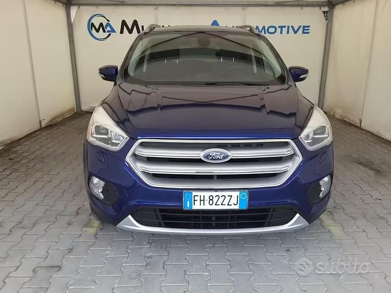 Usata Ford Kuga Titanium 150 CV (110 kW) 2017 Blu/azzurro SUV