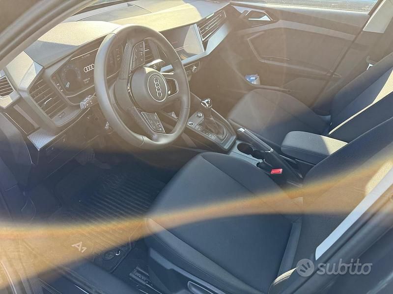 Usata Audi A1 Sportback 116 CV (85 kW) 2024 Grigio Utilitaria
