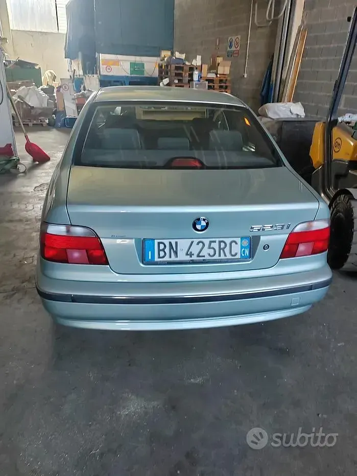Usata BMW 523 170 CV (125 kW) 2000 Grigio Berlina