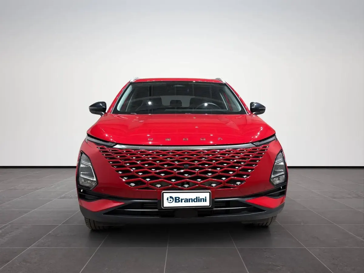 Usata Omoda 5 147 CV (108 kW) 2025 Blood red SUV