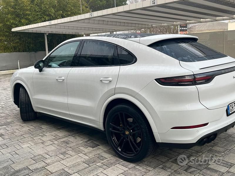 Usata Porsche Cayenne Coupe 340 CV (250 kW) 2020 Bianco Coupé