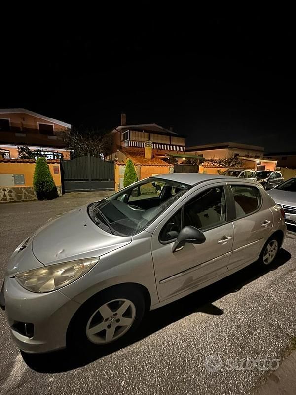 Usata Peugeot 207 68 CV (50 kW) 2011 Grigio Berlina