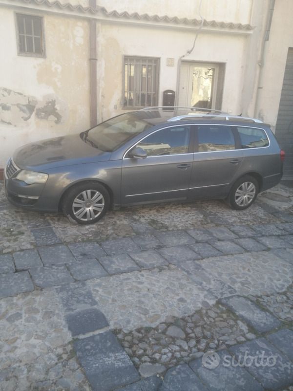 Usata VW Passat 140 CV (102 kW) 2005 Grigio Station wagon
