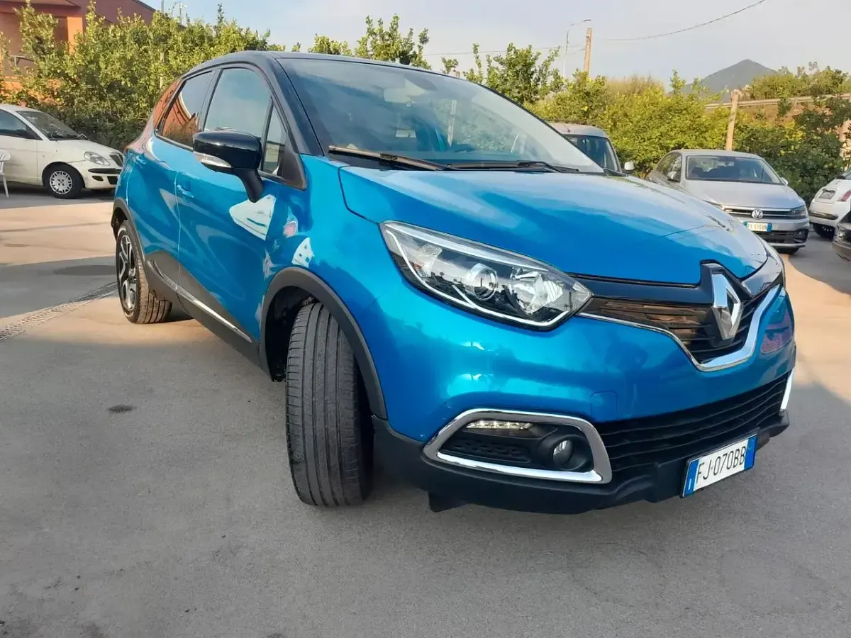 Usata Renault Captur Zen 90 CV (66 kW) 2017 Bluazzurro SUV