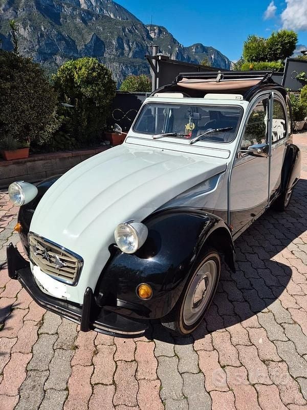 Usata 1986 Citroën 2CV Charleston Tre volumi | 7800 € - Immagine 1/4